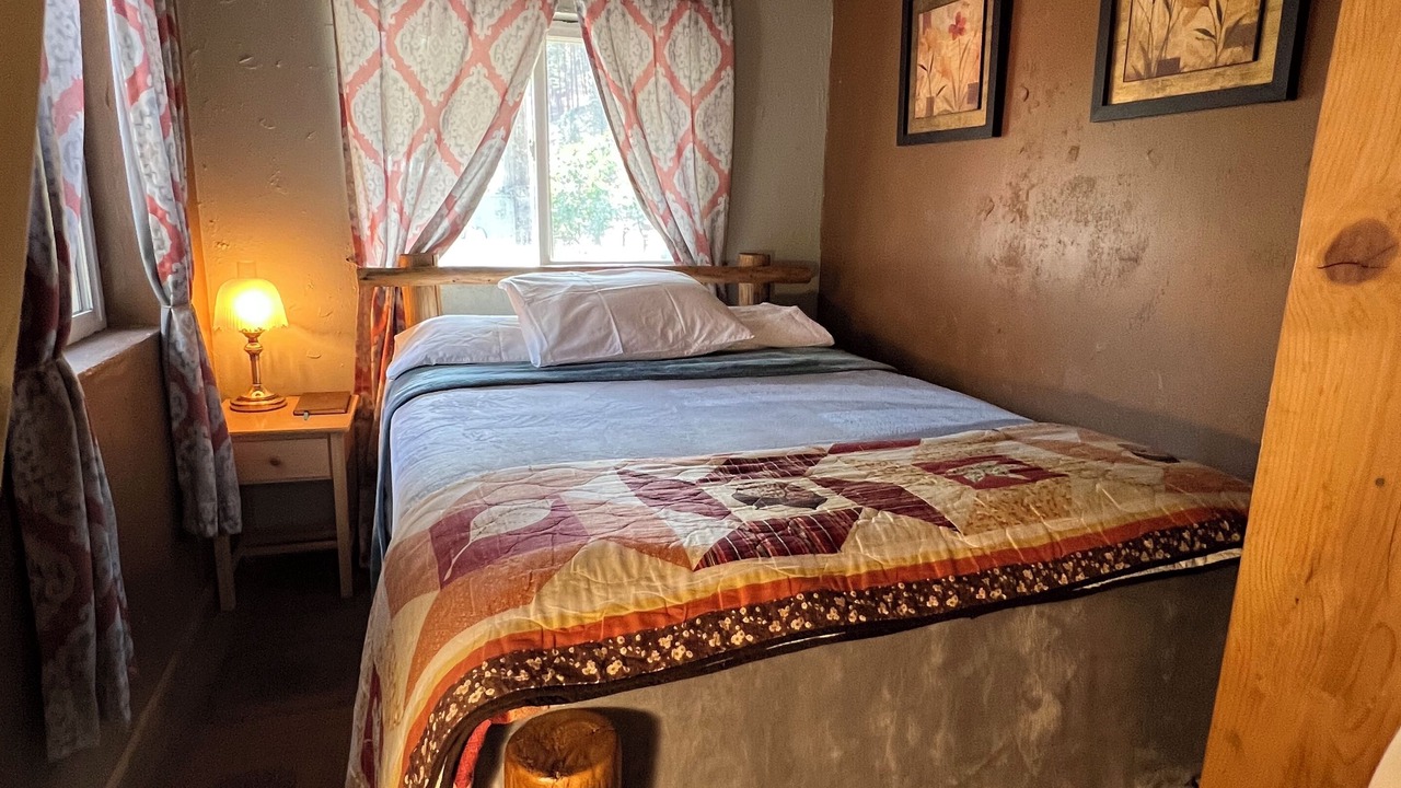 Photo of Bedroom in Conconully
