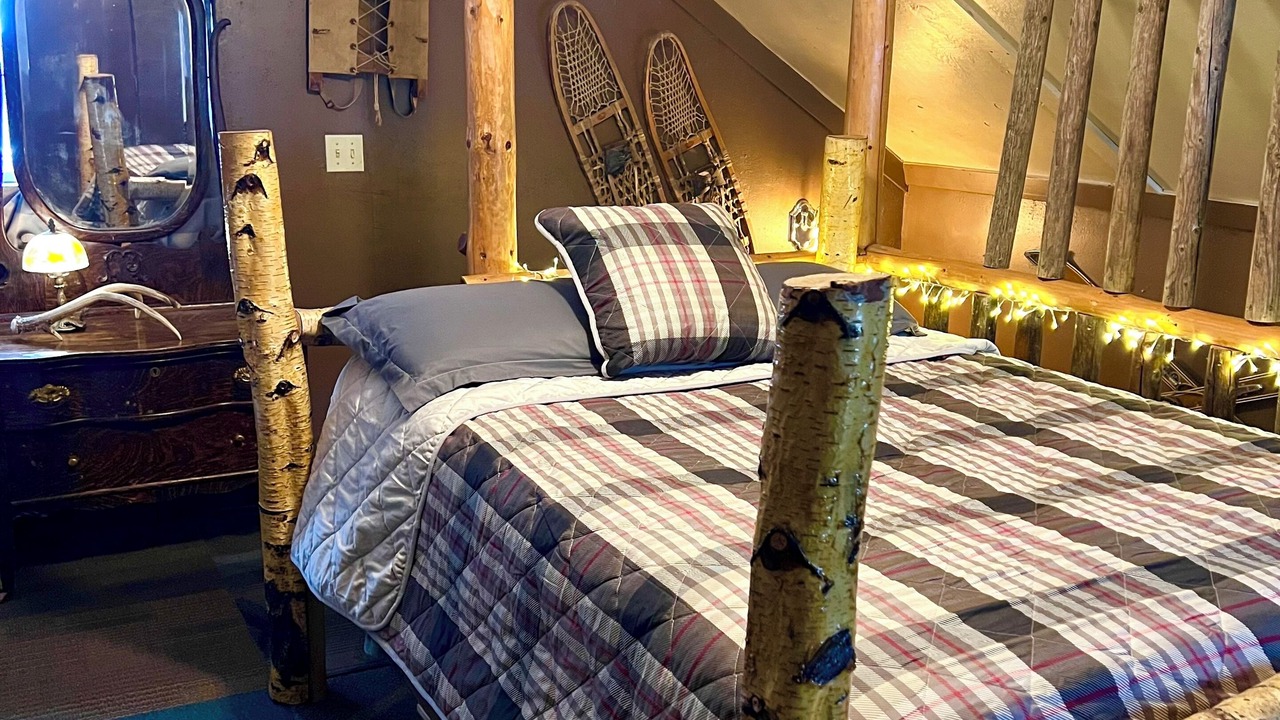 Photo of Bedroom in Conconully