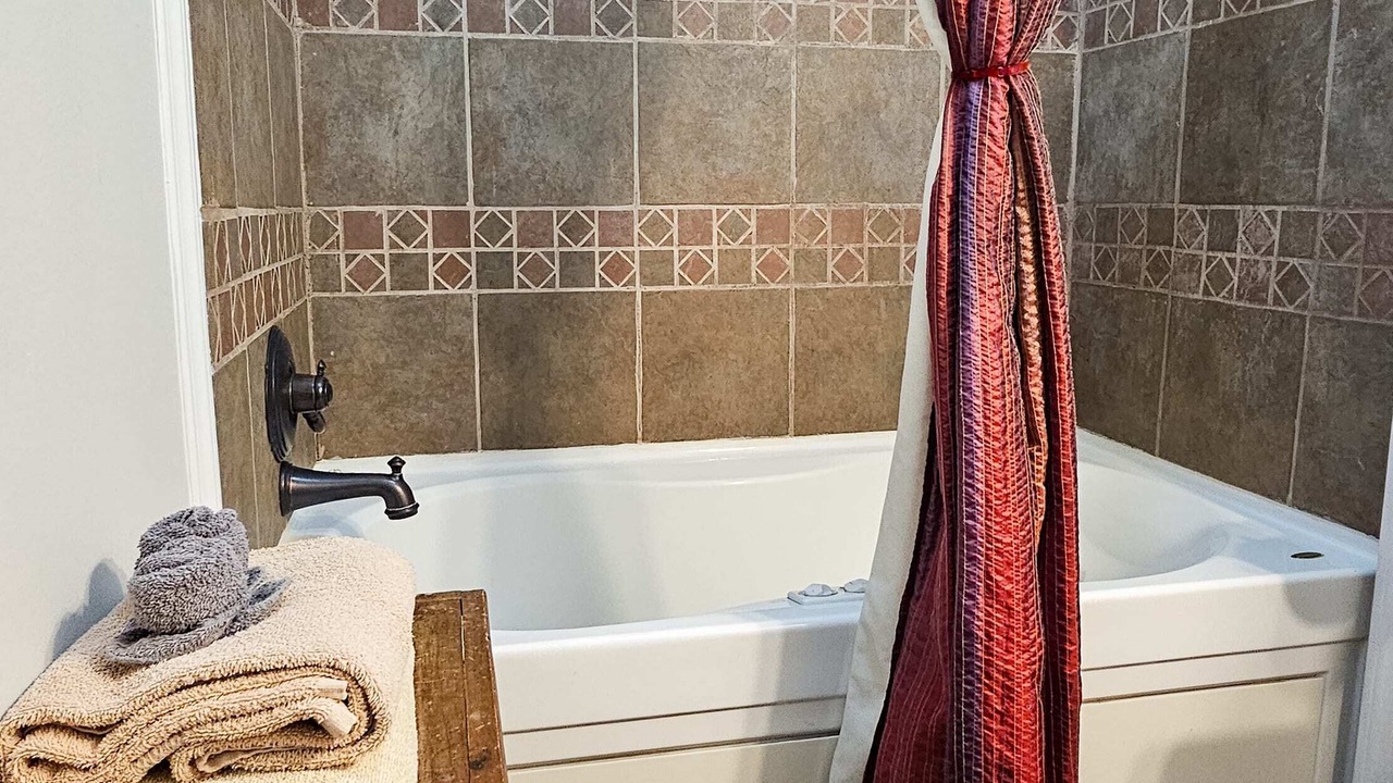Photo of Bathroom in Eureka Springs Historic District