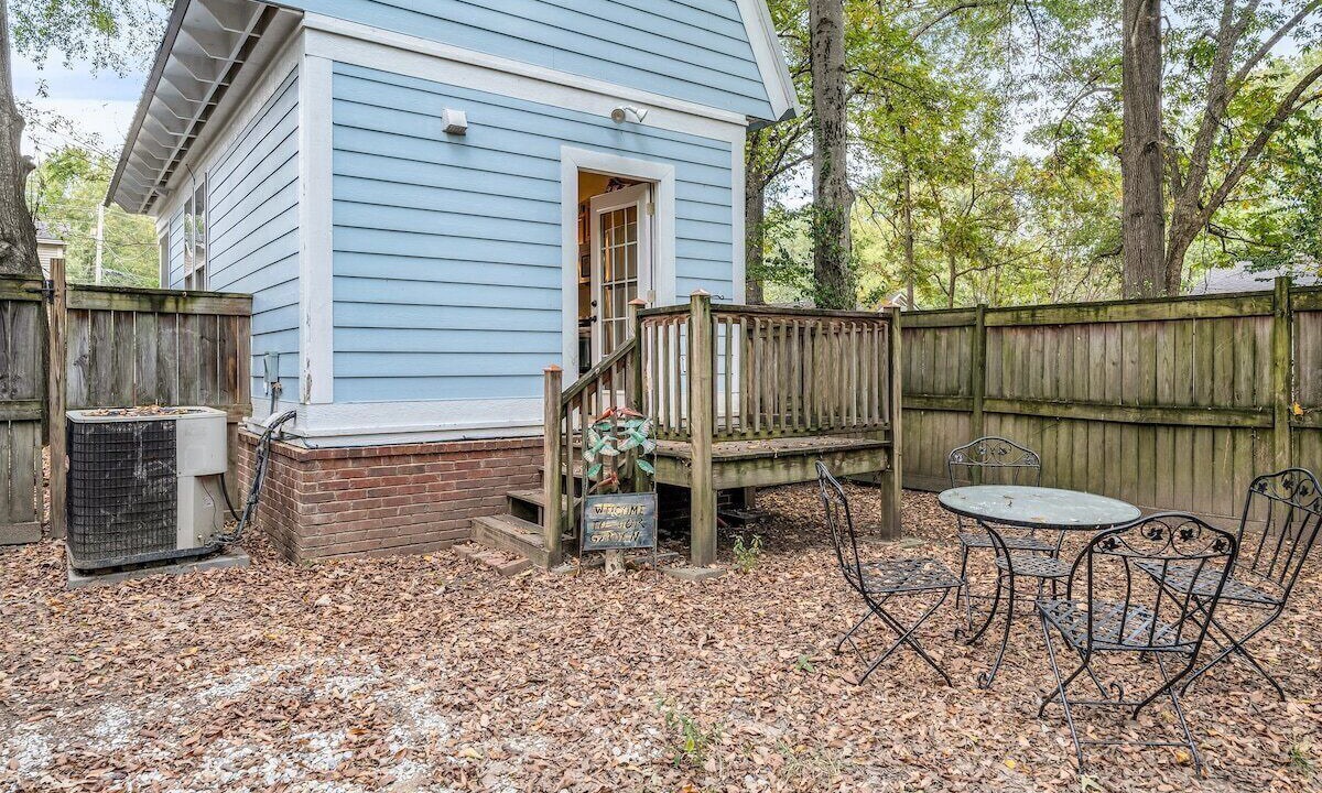 Photo of Outdoor in Starkville