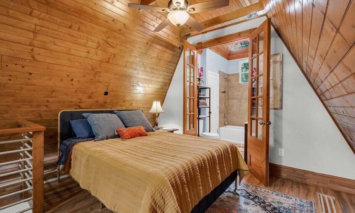 Photo of Bedroom in Starkville