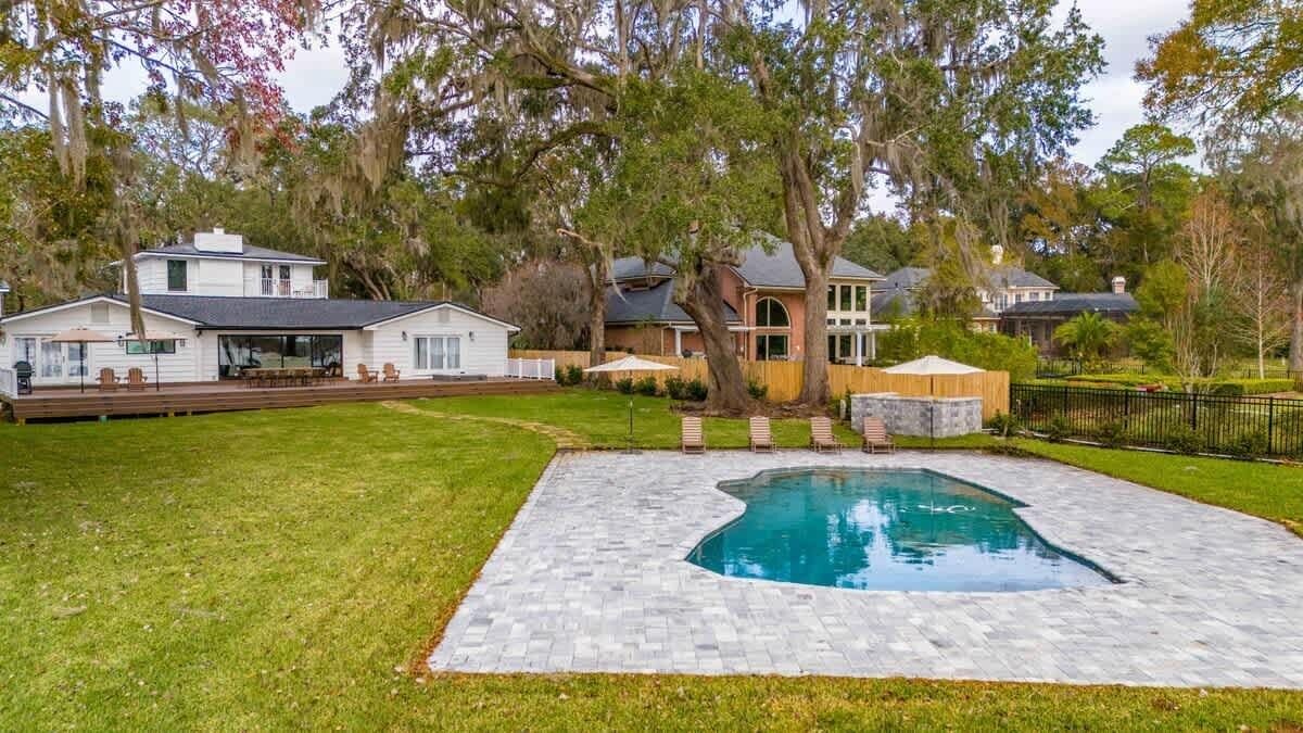 Photo of Outdoor in Southside
