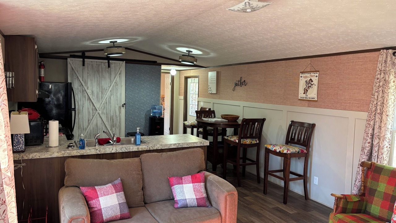 Photo of Livingroom in Coleman