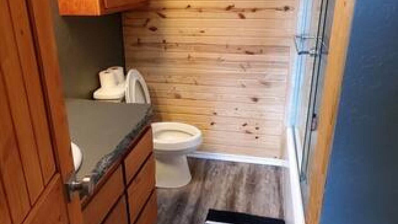 Photo of Bathroom in Sulphur