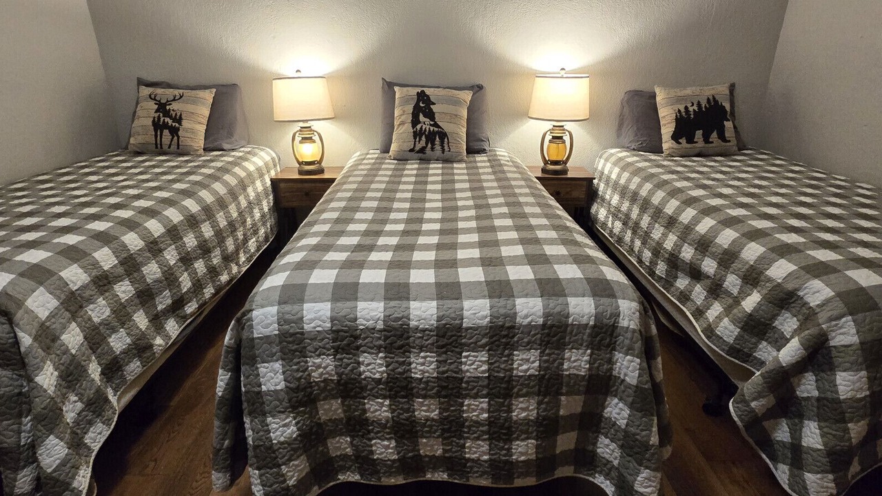 Photo of Bedroom in Sulphur