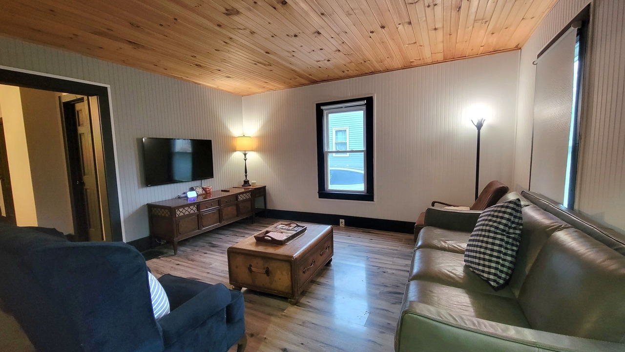 Photo of Livingroom in Town of Milo