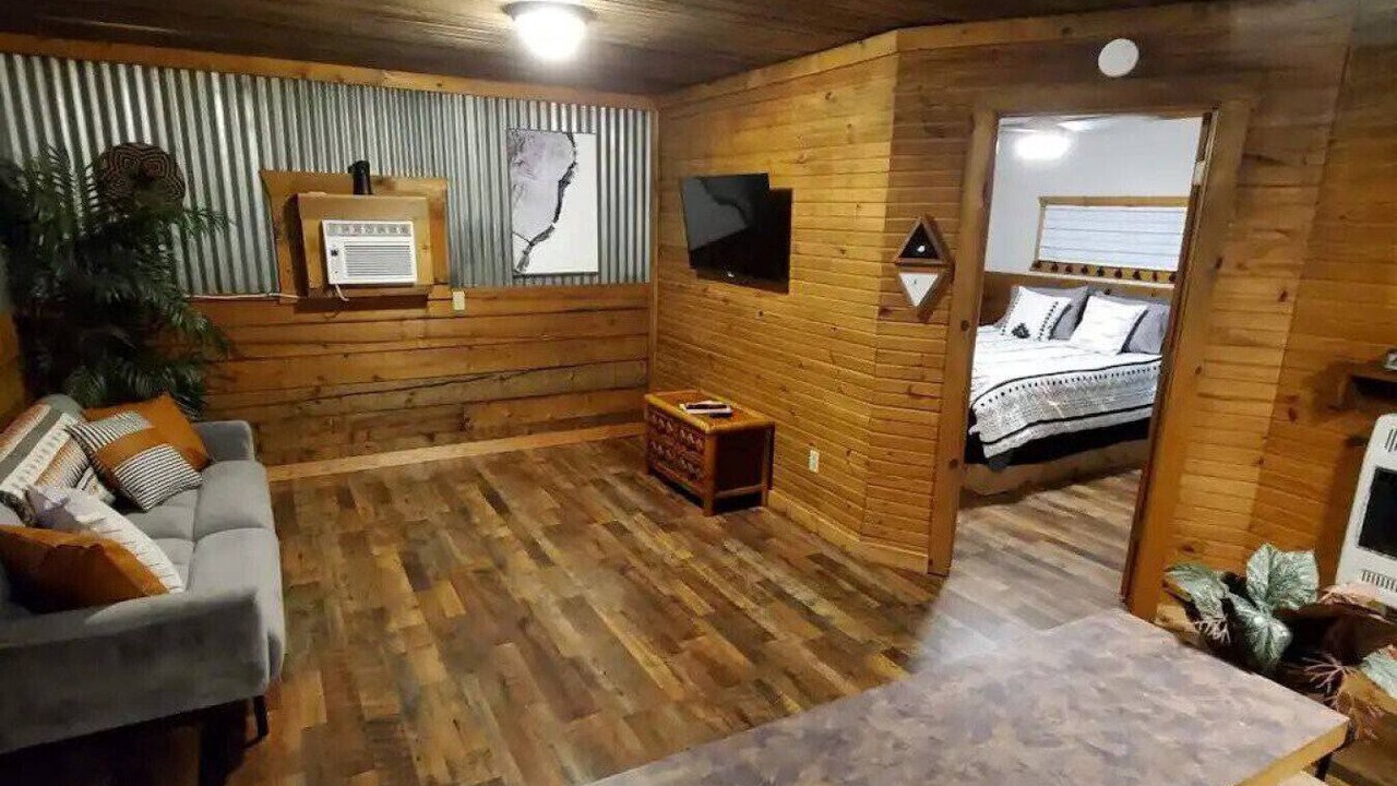 Photo of Livingroom in Sulphur