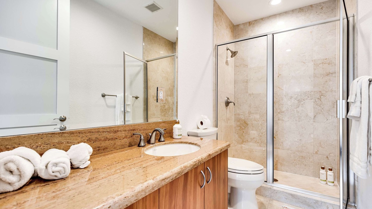 Photo of Bathroom in Colee Hammock