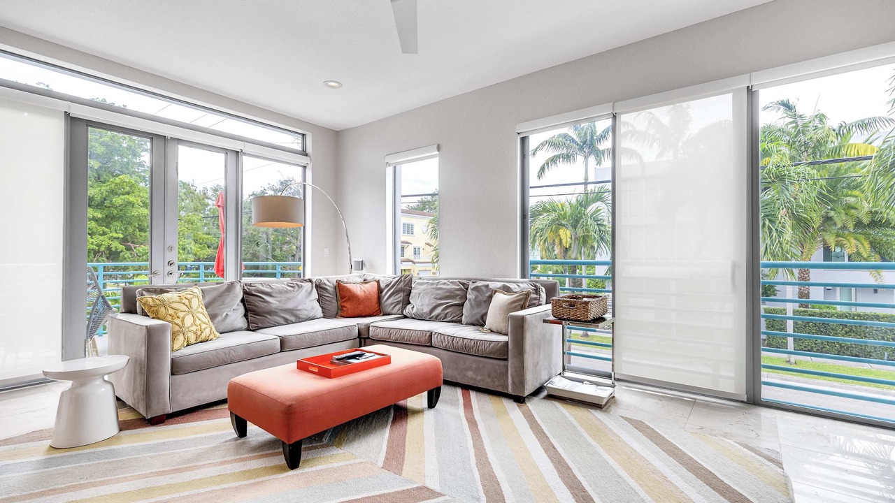 Photo of Livingroom in Colee Hammock