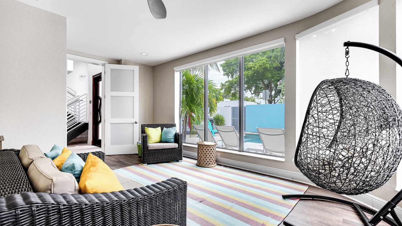 Photo of Livingroom in Colee Hammock