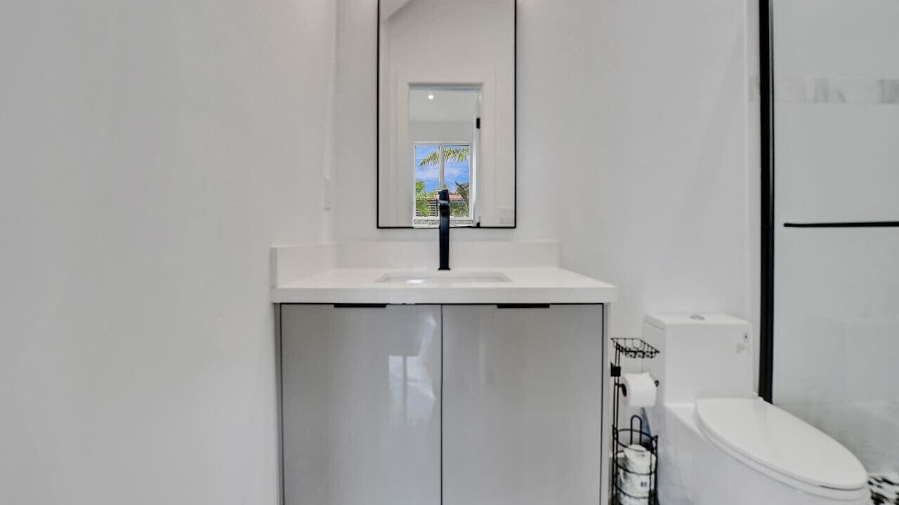Photo of Bathroom in Lake Ridge