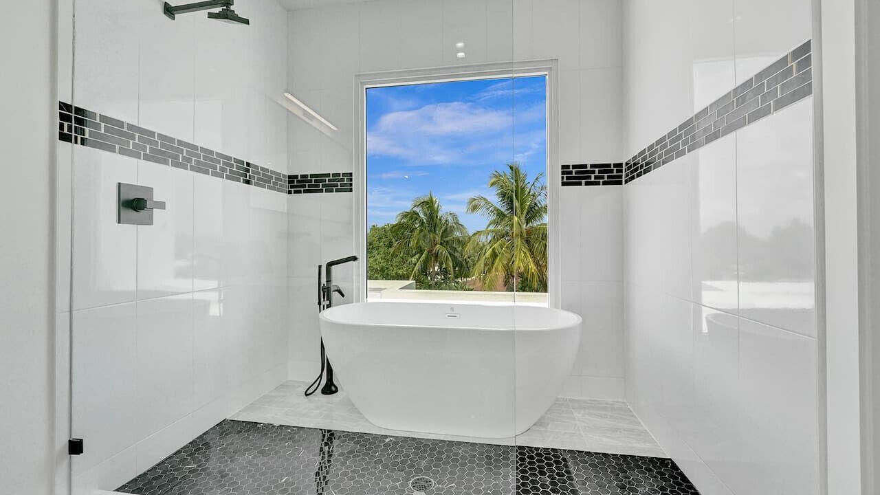 Photo of Bathroom in Lake Ridge