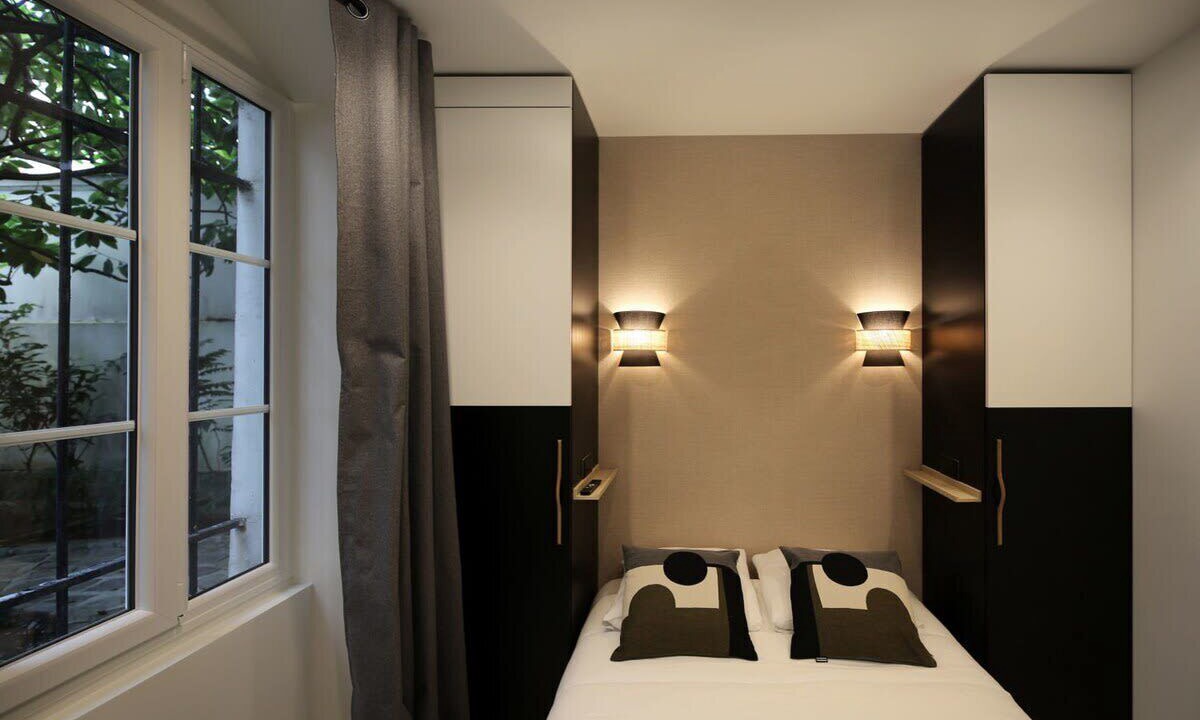 Photo of Bedroom in 10th Arrondissement