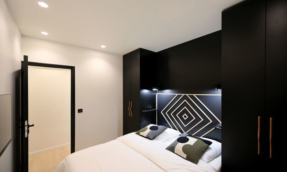 Photo of Bedroom in 10th Arrondissement