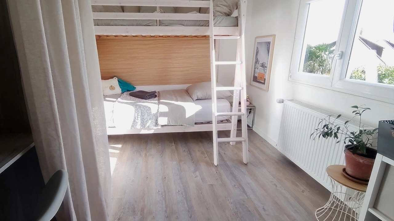 Photo of Bedroom in Bourgtheroulde-Infreville