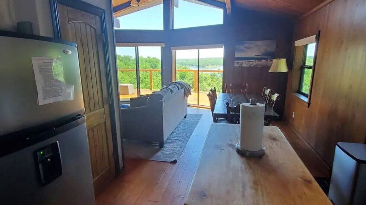 Photo of Livingroom in Sulphur