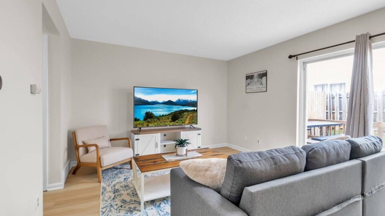 Photo of Livingroom in Willert Park