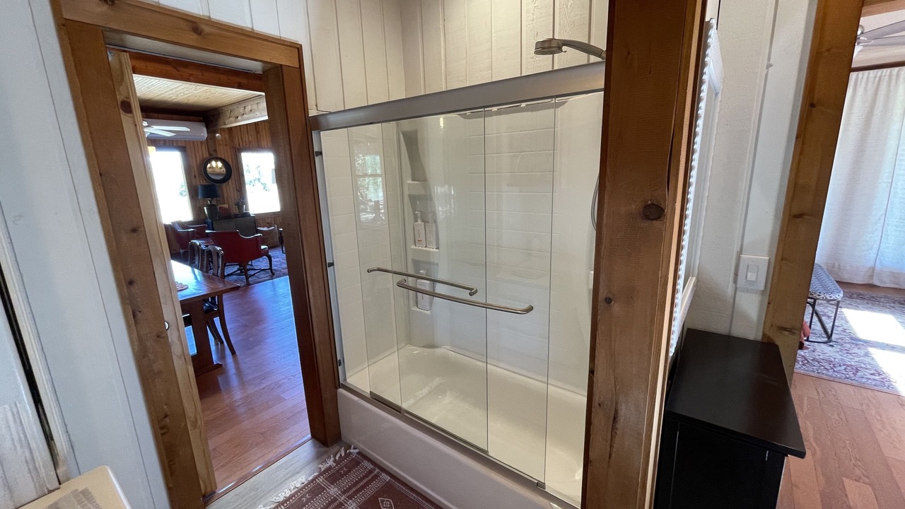 Photo of Bathroom in Round Mountain