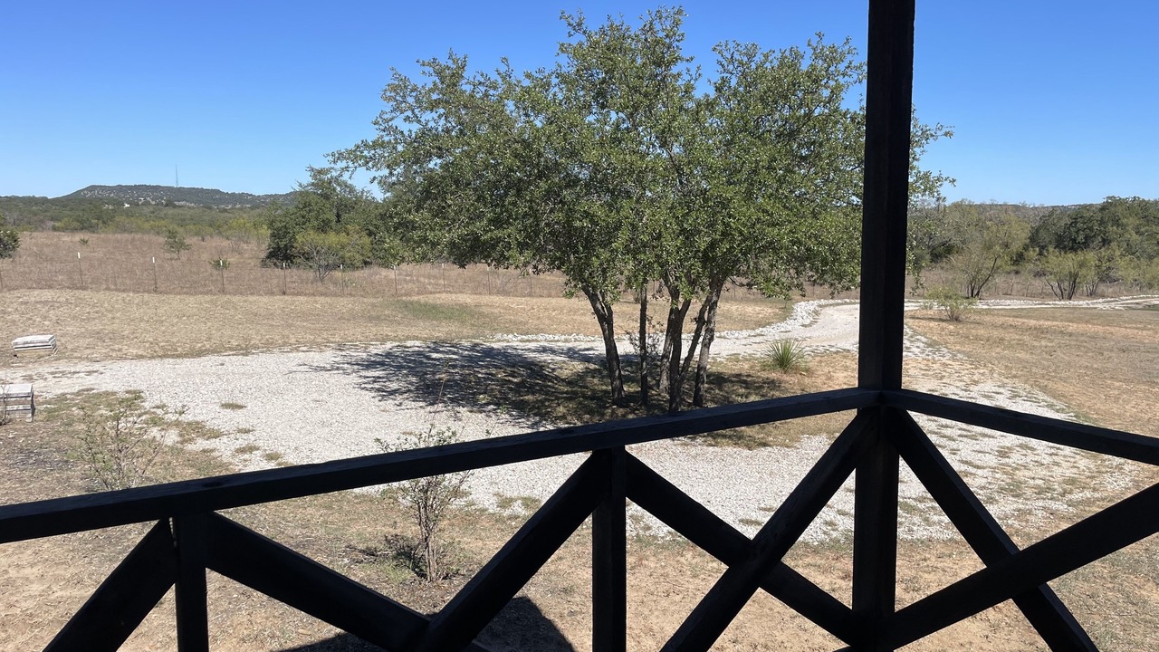 Photo of Outdoor in Round Mountain