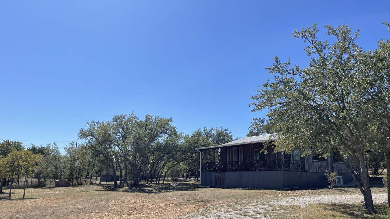 Photo of Outdoor in Round Mountain