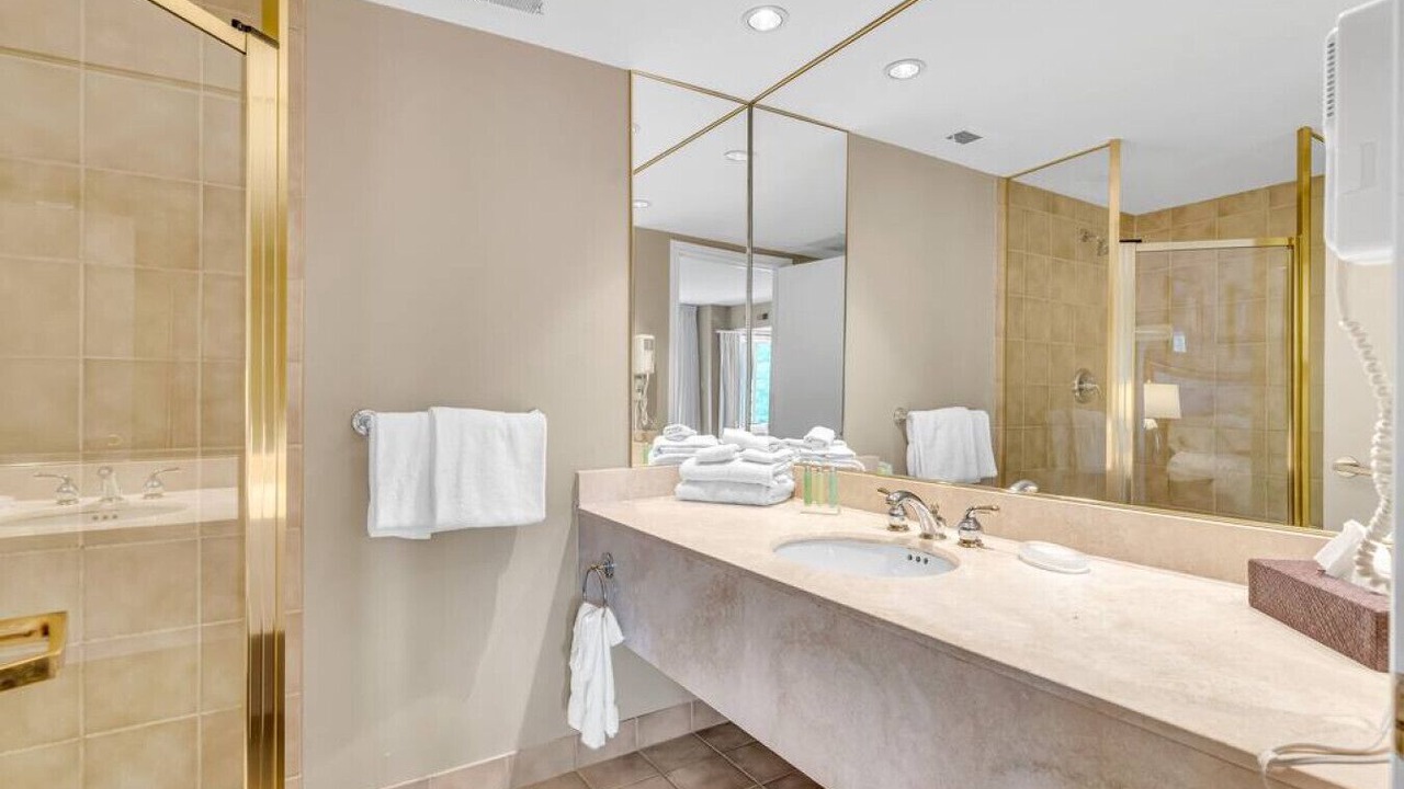 Photo of Bathroom in Oro-Medonte