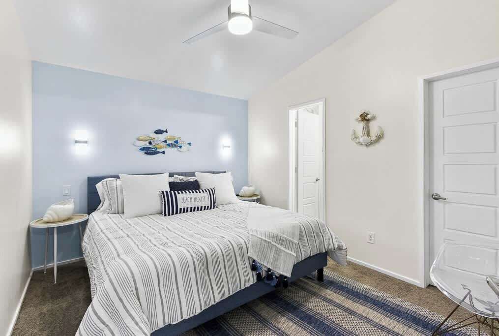 Photo of Bedroom in Biggs Field