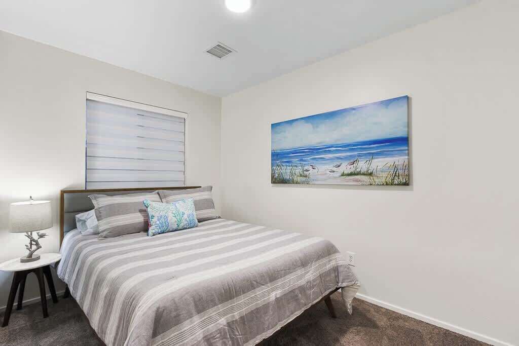 Photo of Bedroom in Biggs Field