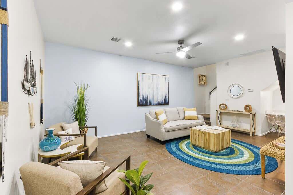 Photo of Livingroom in Biggs Field