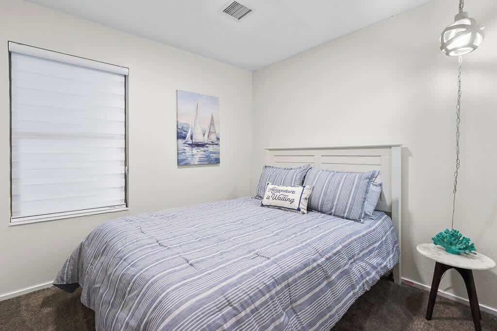 Photo of Bedroom in Biggs Field