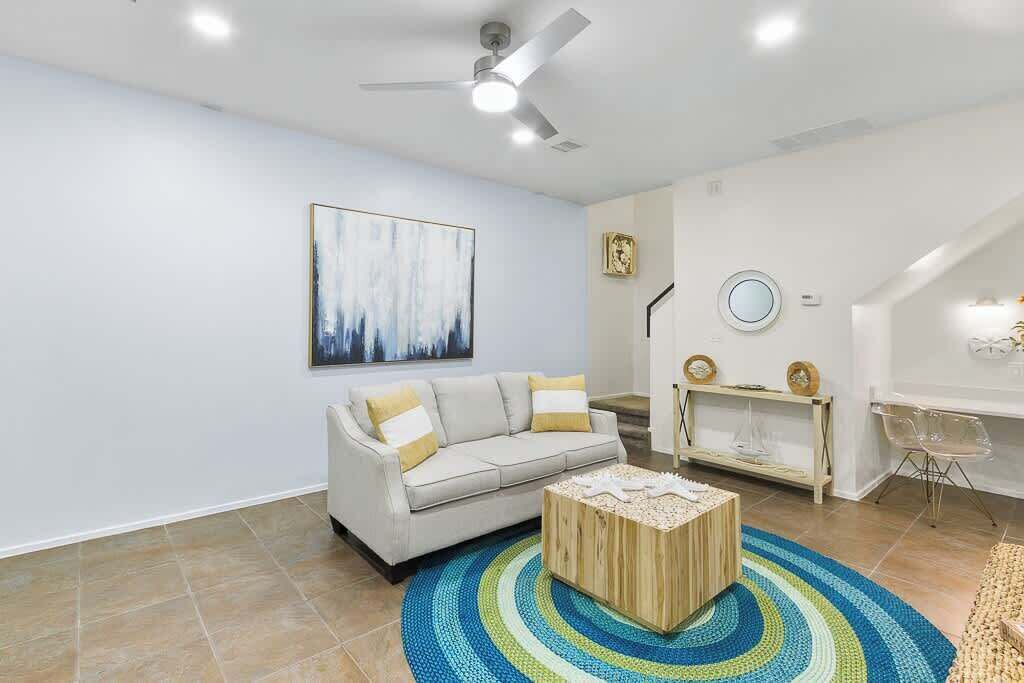 Photo of Livingroom in Biggs Field