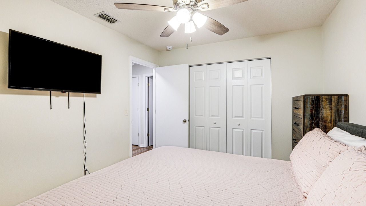 Photo of Bedroom in Williston Highlands
