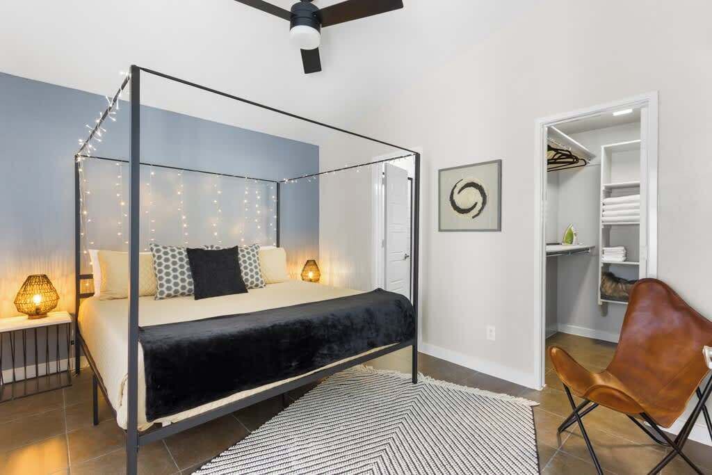 Photo of Bedroom in Biggs Field