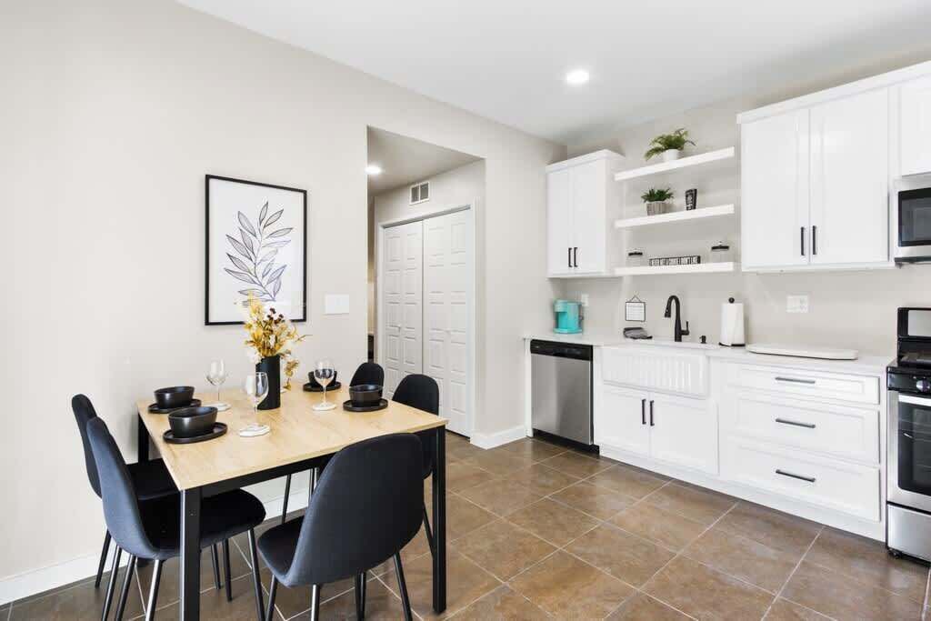 Photo of Kitchen in Biggs Field