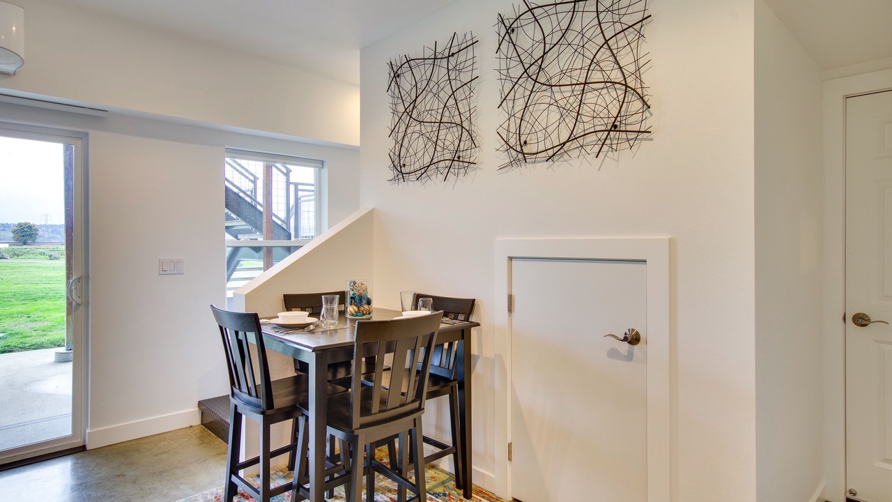 Photo of Others in Everett