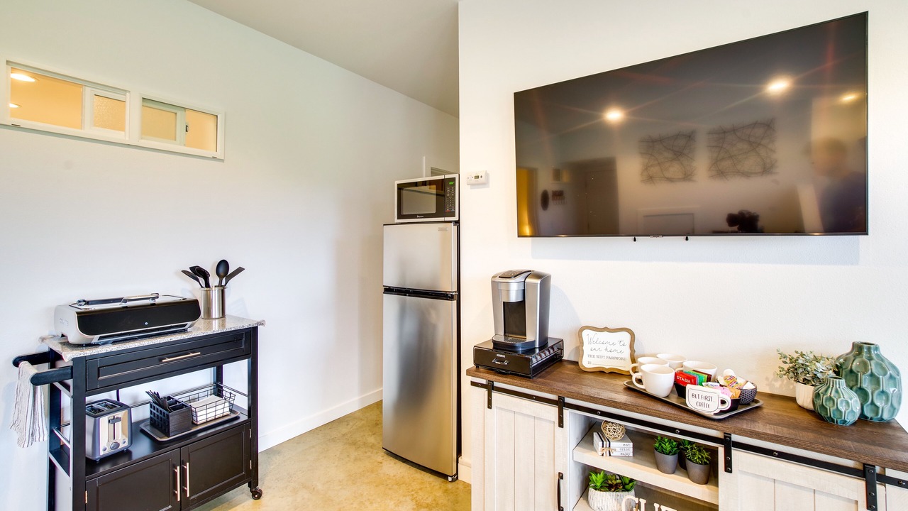 Photo of Others in Everett