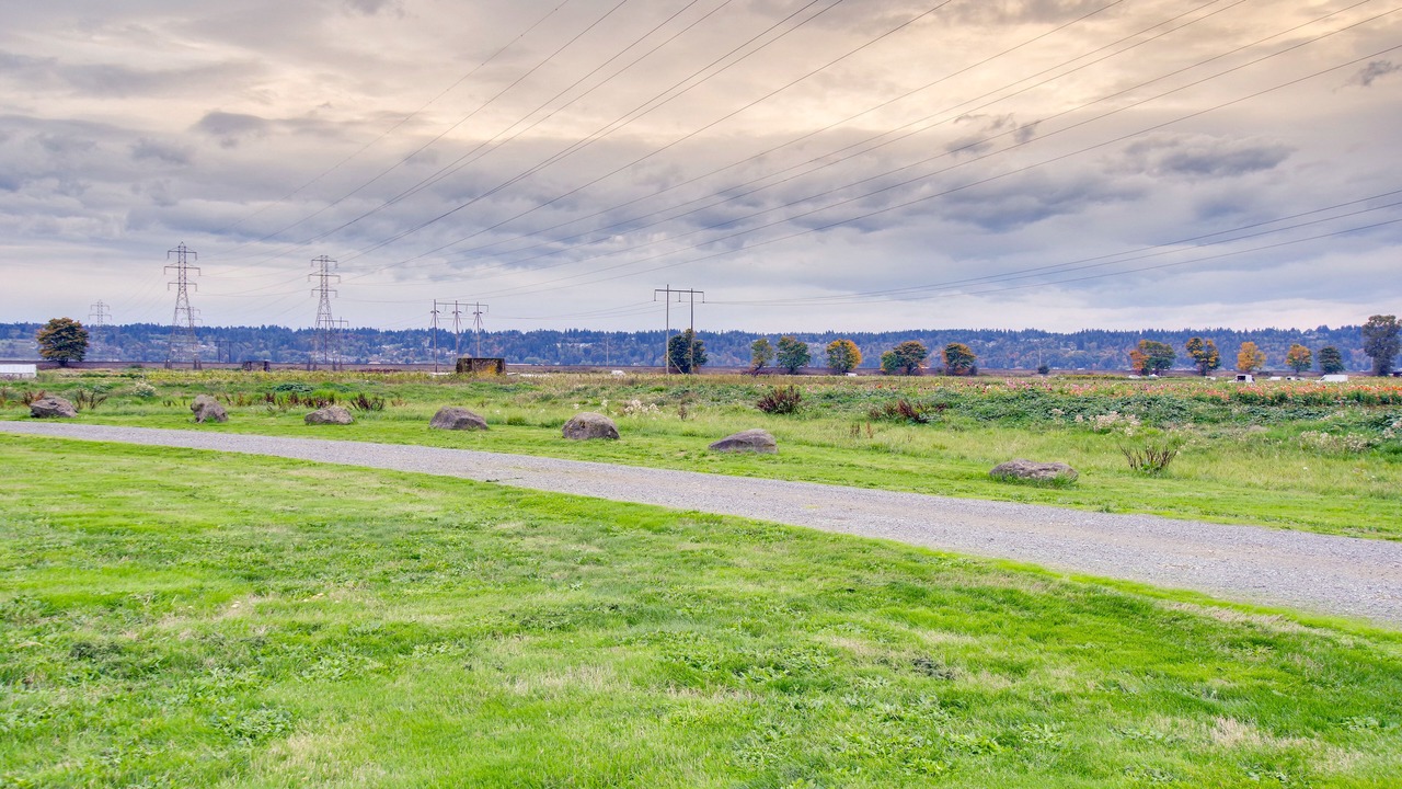 Photo of Others in Everett