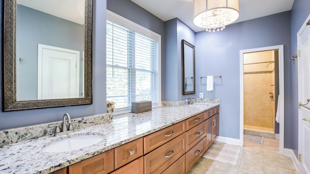 Photo of Bathroom in Lusby