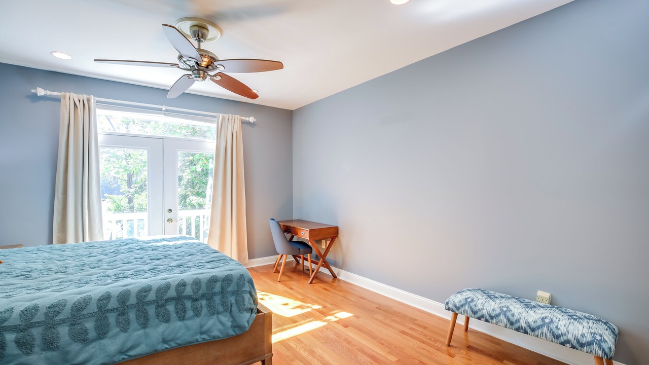 Photo of Bedroom in Lusby