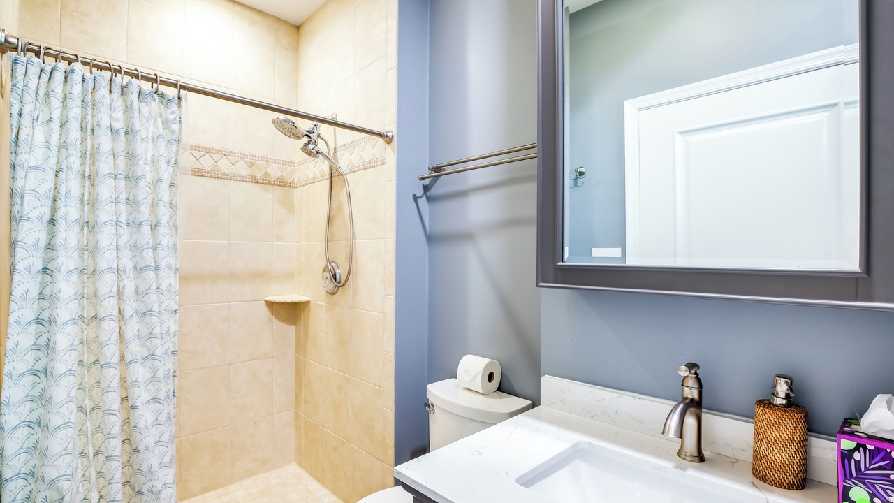 Photo of Bathroom in Lusby