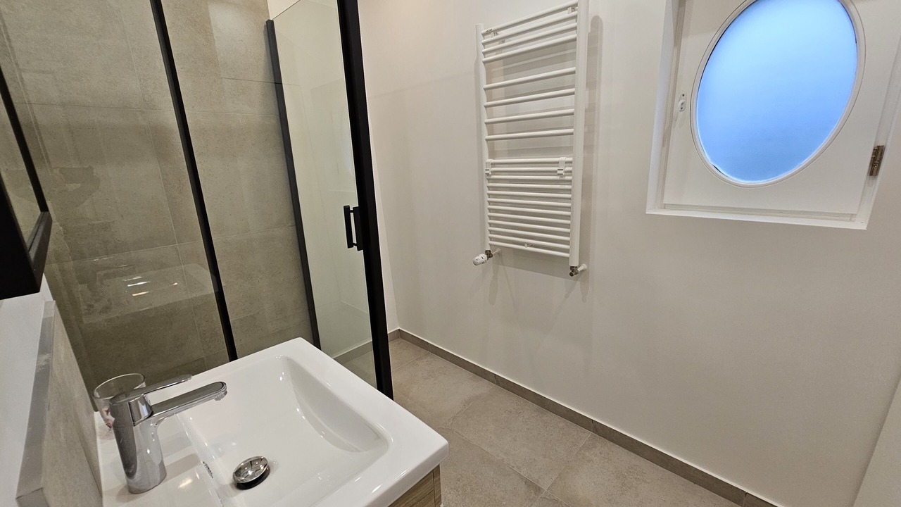 Photo of Bathroom in Brunoy