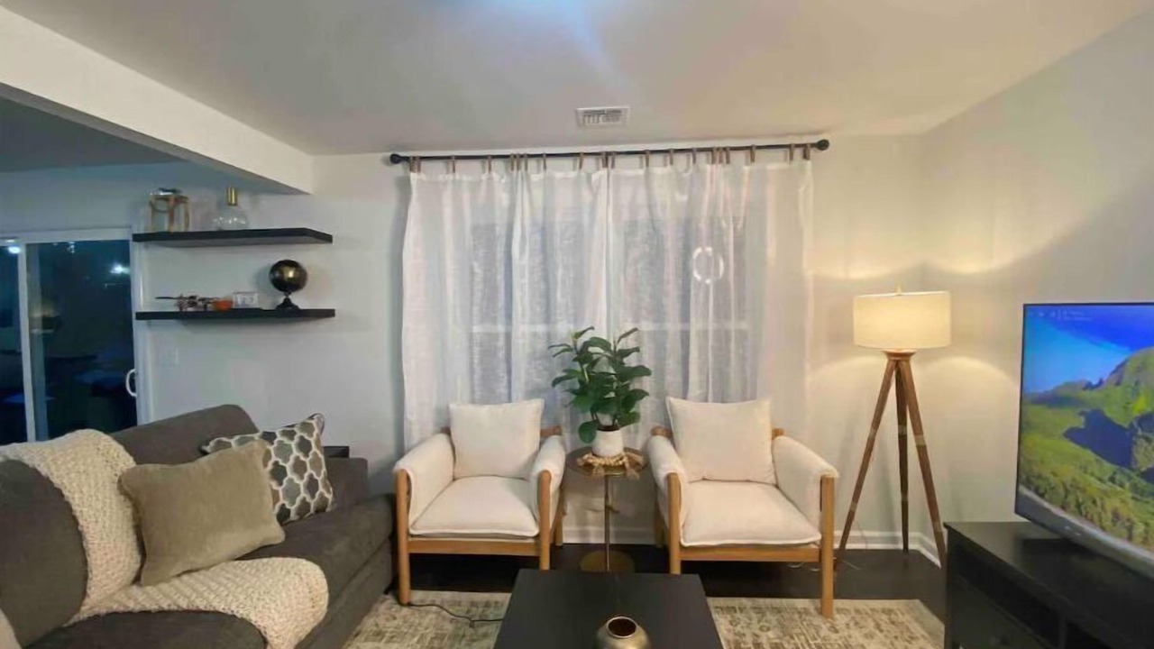 Photo of Livingroom in Huntington Station