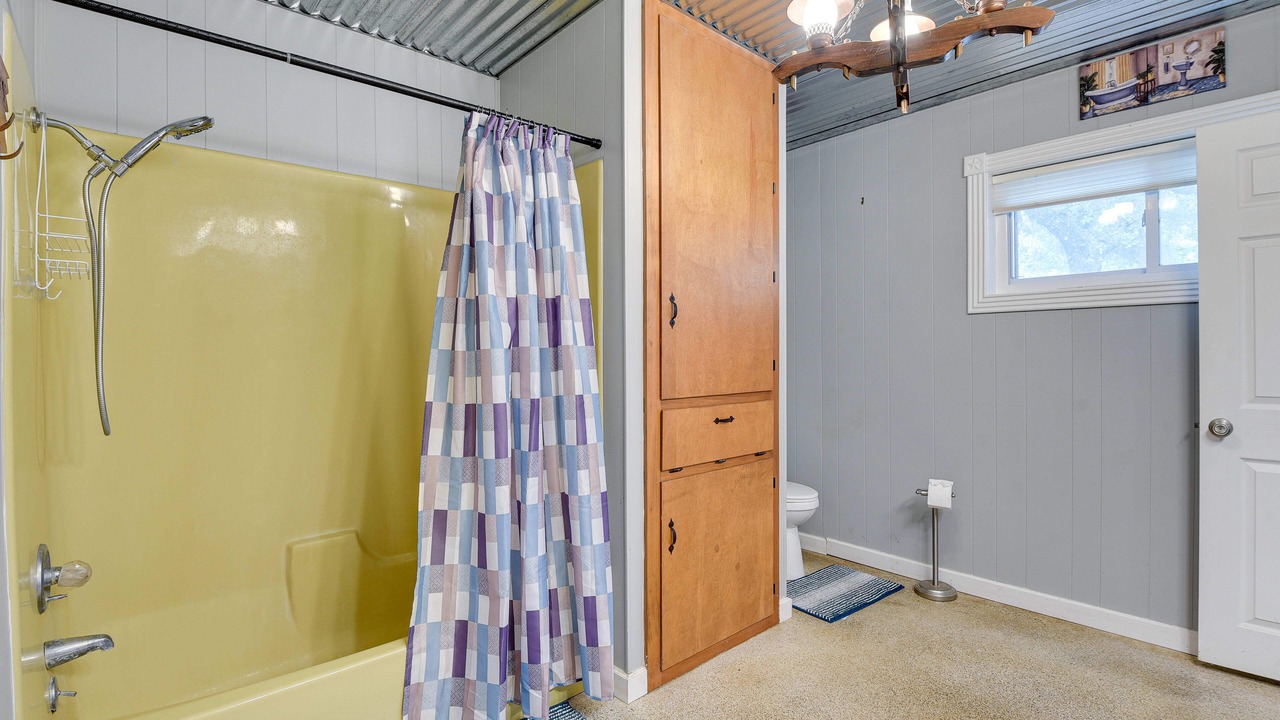 Photo of Bathroom in Brownwood