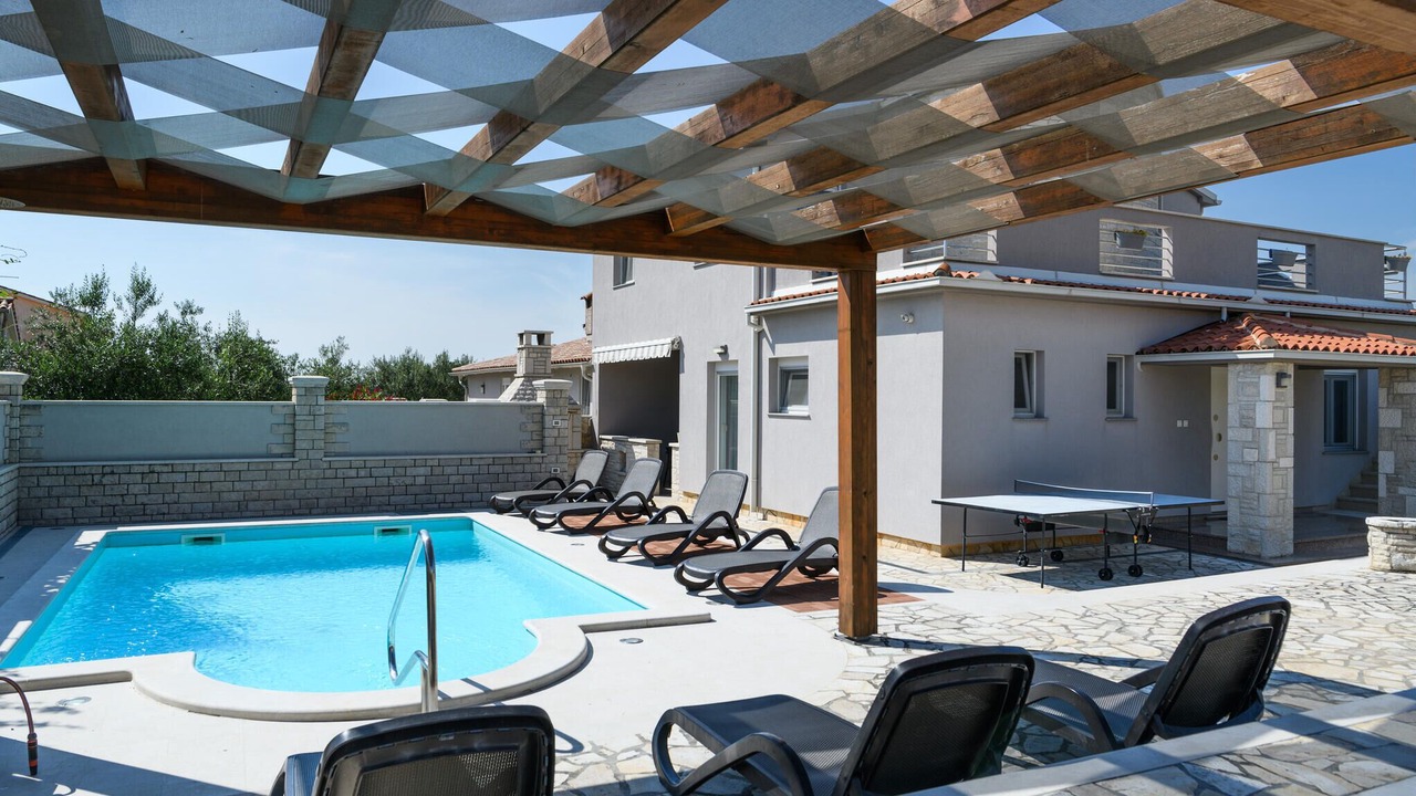 Photo of Outdoor in Gajana