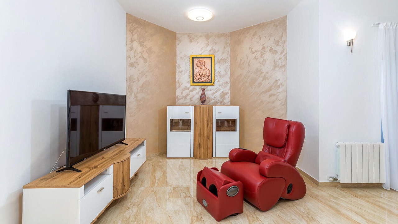 Photo of Bedroom in Gajana