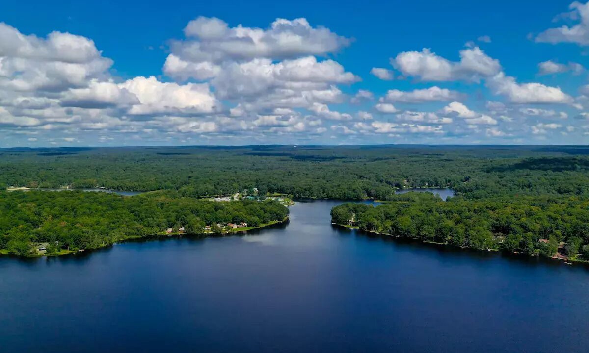 Photo of Others in Pocono Lake