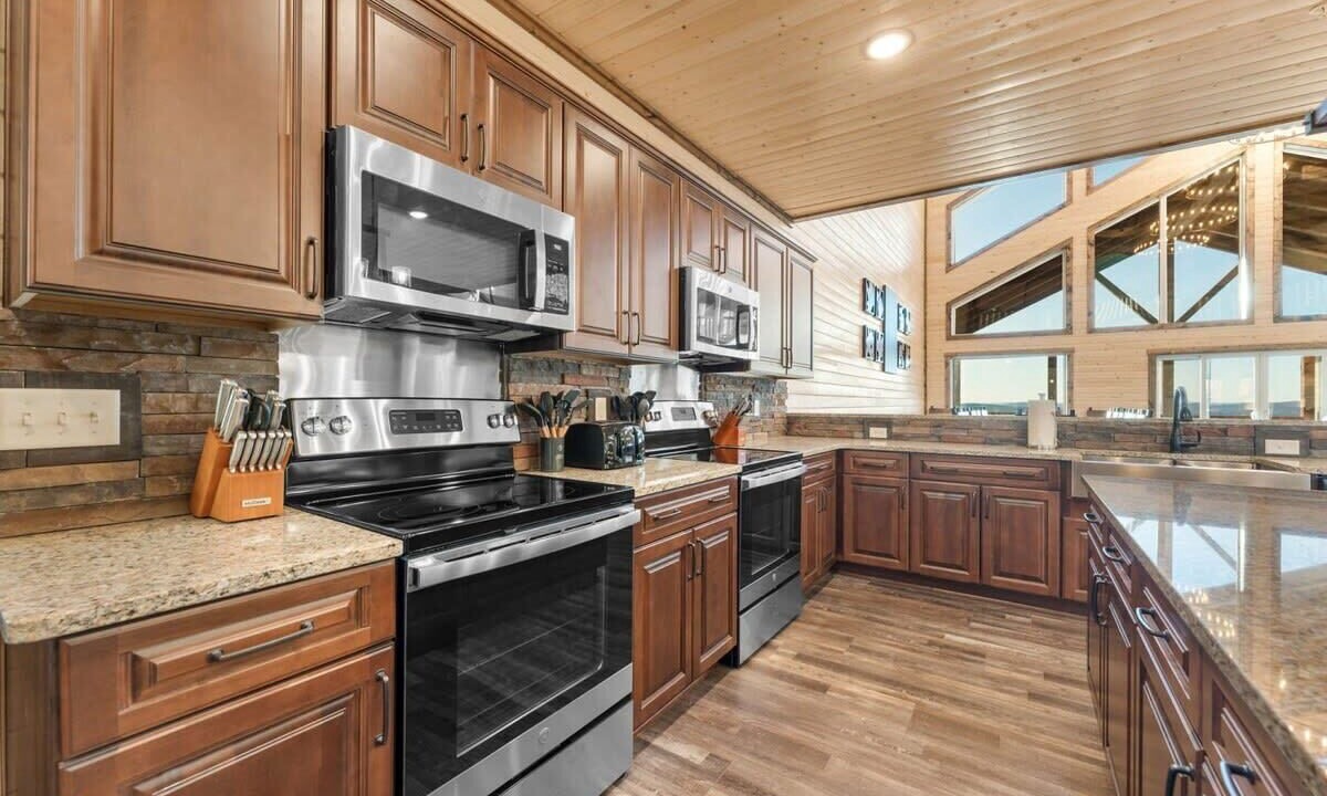 Photo of Kitchen in Kimberling City
