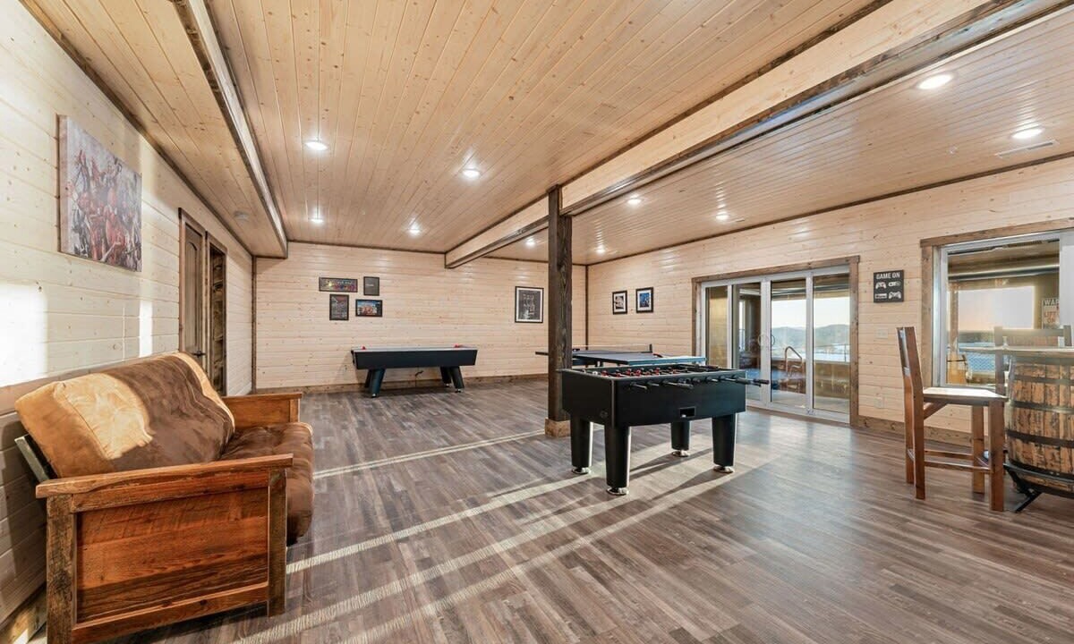 Photo of Bedroom in Kimberling City