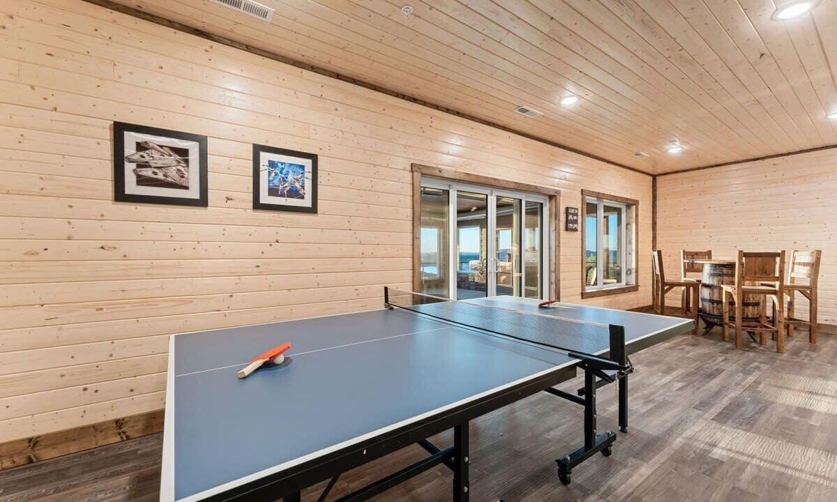 Photo of Bedroom in Kimberling City
