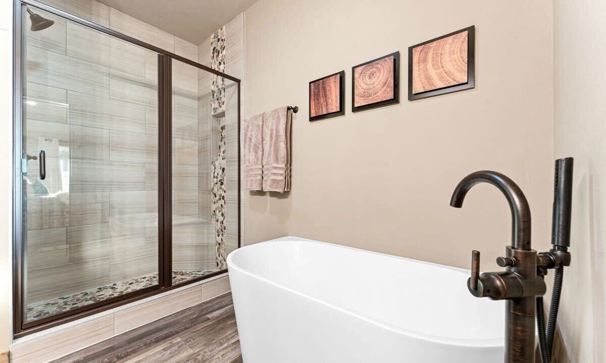 Photo of Bathroom in Kimberling City