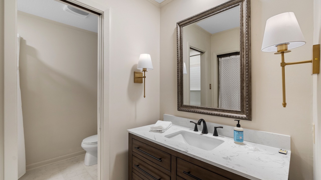 Photo of Bathroom in Hattiesburg